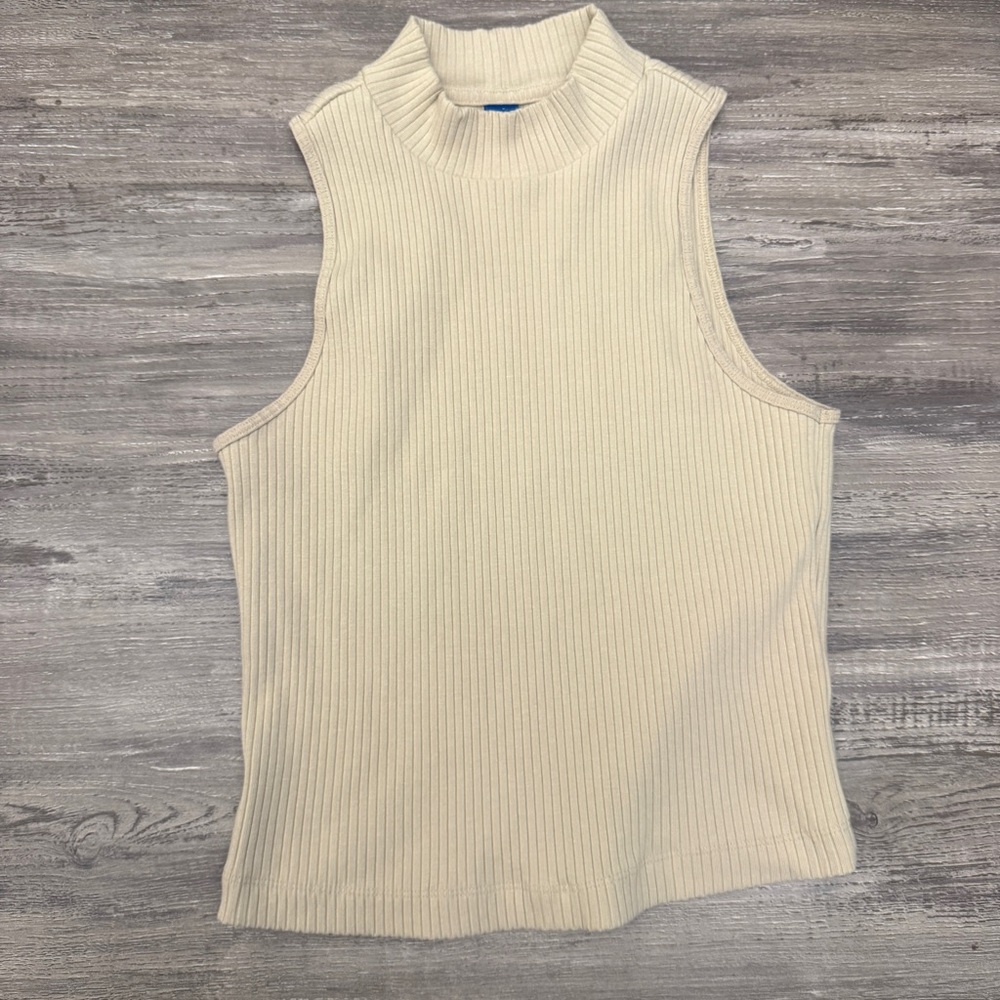 Old Navy Ribbed Sleeveless Top in Cream